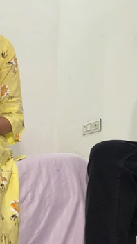 (rakshabandhan Special) My Virgin Cousin Stepsister Came From Delhi on Rakhi Holiday, so I Fucked Her Pussy Hard in Doggy Style
