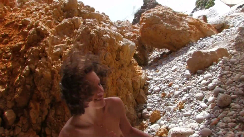 CBD Media: Une petite femme rousse mature se fait baiser par une...