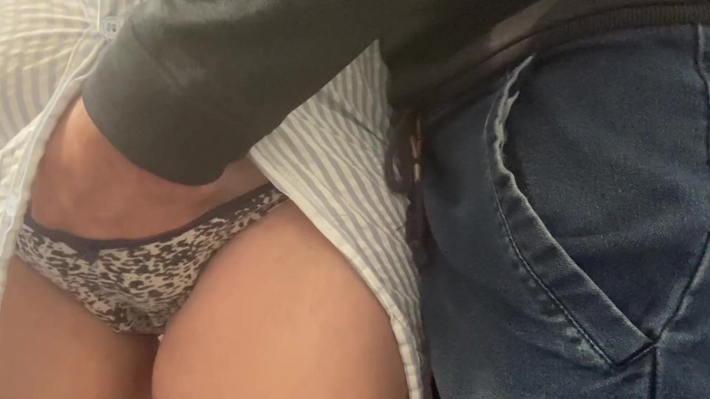 PriyaNaavya: Aman tanrım bir yabancı parmaklarıyla amımı penetr etti