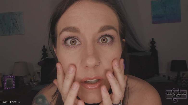 Sinn Sage: Joeye Games Cum on My Butthole Edition