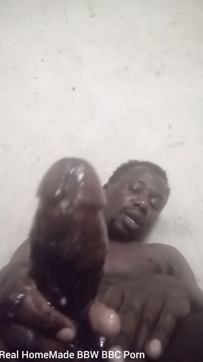 Big black cock BBCee: Oljad upp strök min bbc kommer hårt