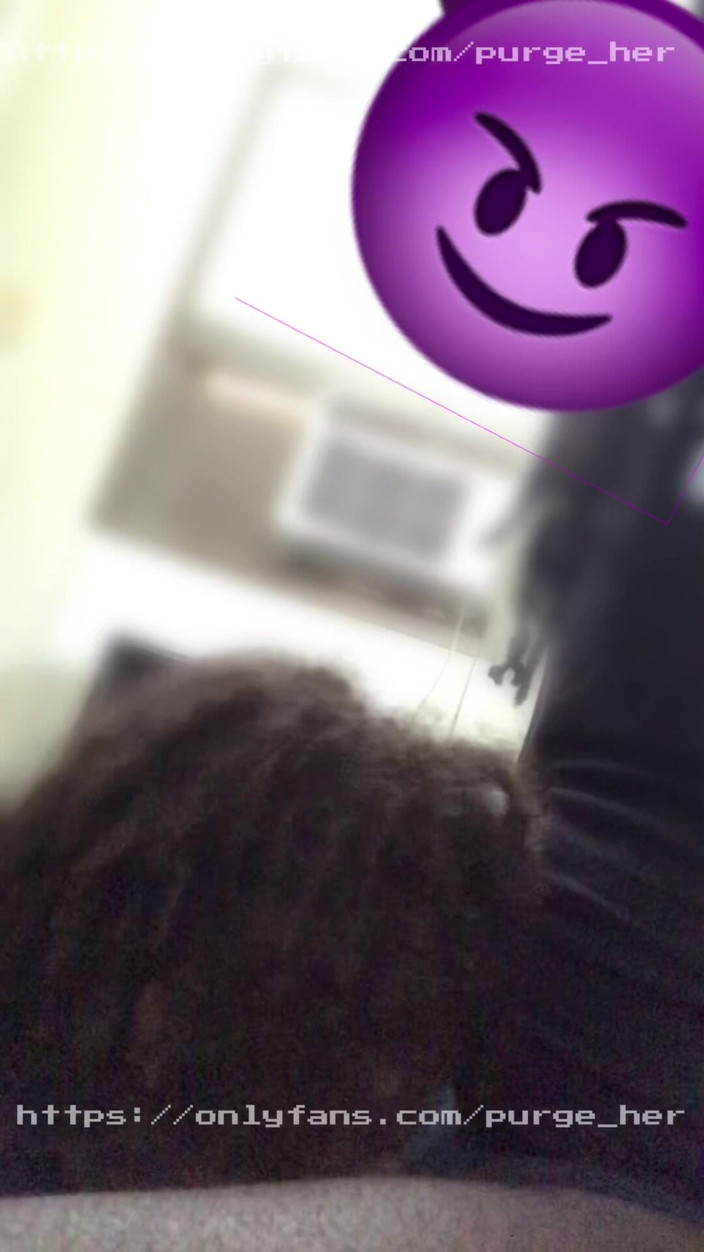 Purge_her: 남친에게 화를 내는 예쁜 소녀