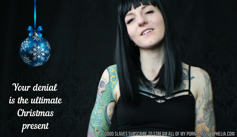 Miss Ivy Ophelia: Blue balls for Christmas 3