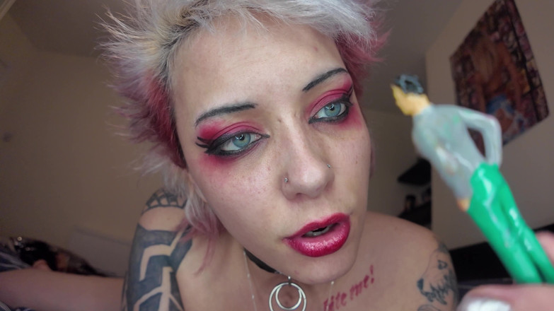 Glitterqueen1999: Shrunken Stepbro saya