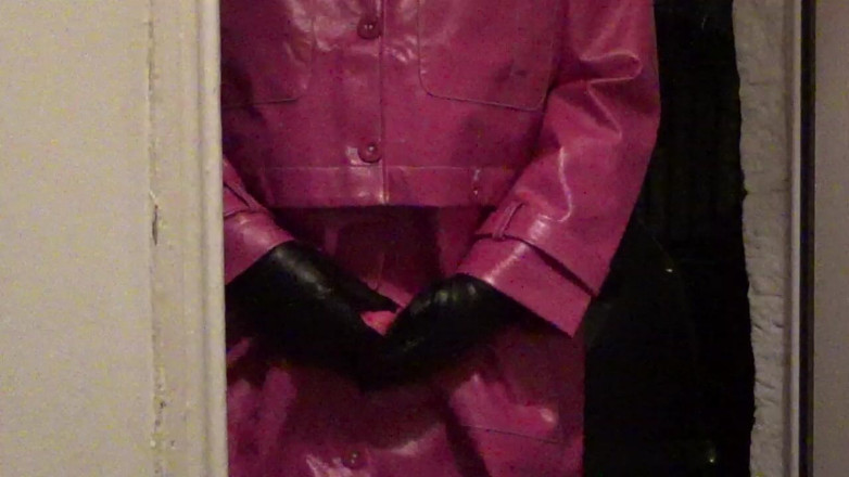 Leather Kirsten: Masturbating in Leather