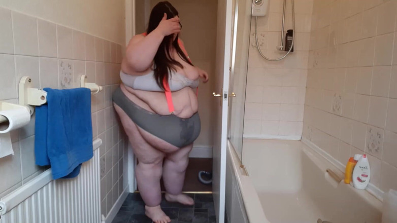SSBBWLadyBrads: Awek montel ssbbw rumah berkongkek dalam pengganas &amp; thong