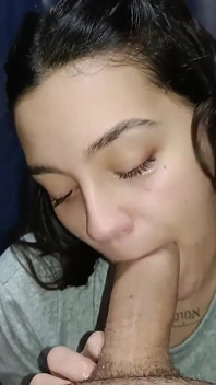 POV: La Bellissima Argentina Che Succhia Un Grosso Cazzo Fino Alla Fine