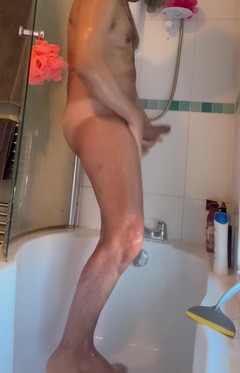 Kadu: Dölj kameran i Mina raka vänner toalett.