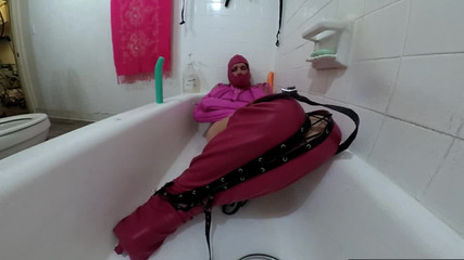 Lizzy Yum: Lizzy Yum BDSM hetero jacket post op masturbace kundičky