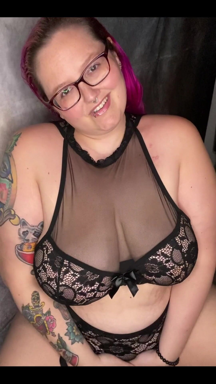 Sara Star: Sors-le et caresse-le.