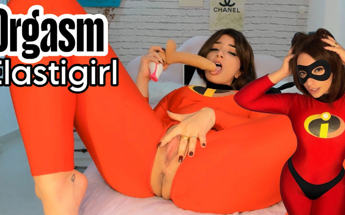 Emanuelly Raquel: Cosplay de Elastigirl follando con el coño mojado con consolador...