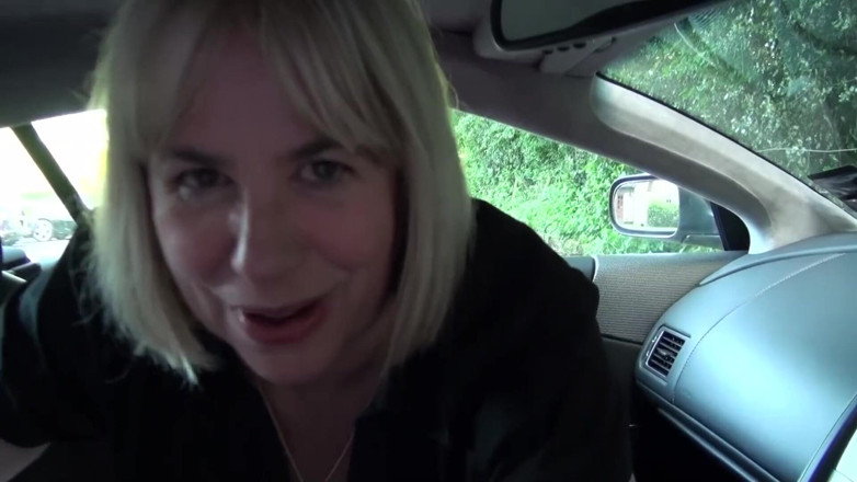 Dirty Doctors Clips: Encore du dogging sur le parking du pub