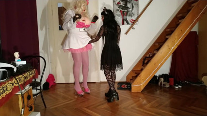 Beth Kinky: Erica Doll kıskanç büyük üvey kız kardeş tarafından kullanılıyor ve sikiliyor