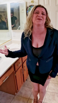 Stepmom Can't Stop Thinking About Anal