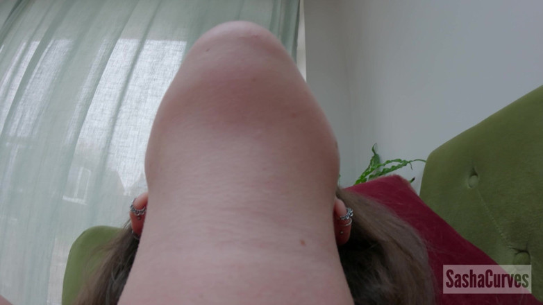 Sasha Curves: Odkrywanie ciała macochy giantess