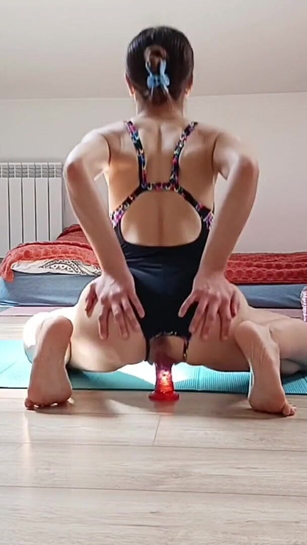 Elza li: Sport + dildo