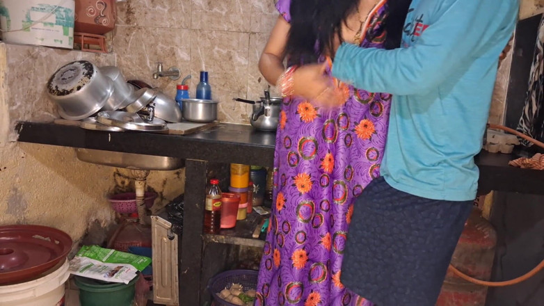 Shima kumari44: Bhabhi kampung desi India dan adik ipar berkongkek keras di...