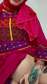 Gadis Afghanistan nyepong kontolku