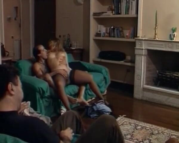 GERMAN PORN CLASSICS: Blondynki uwielbiają kanapki