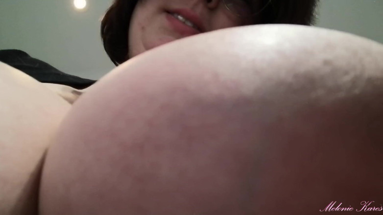 Melonie Kares: 継母はあなたを母乳で育てています