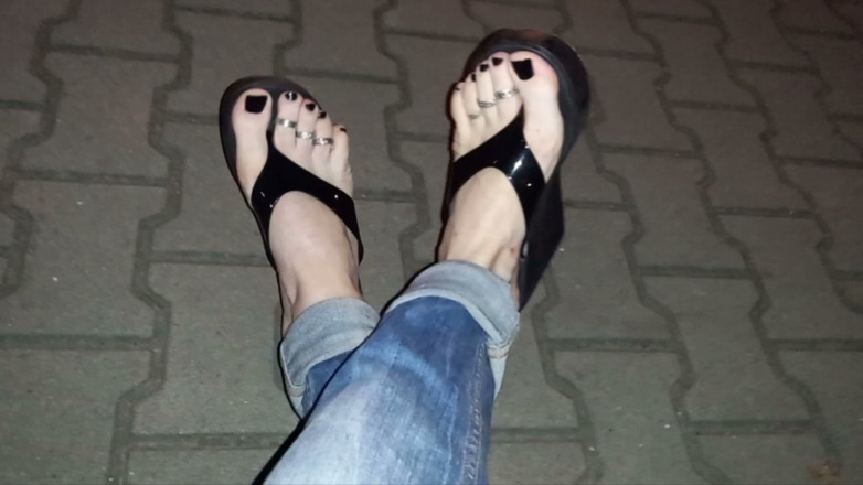 Heelex: Pies sexy y chanclas de látex