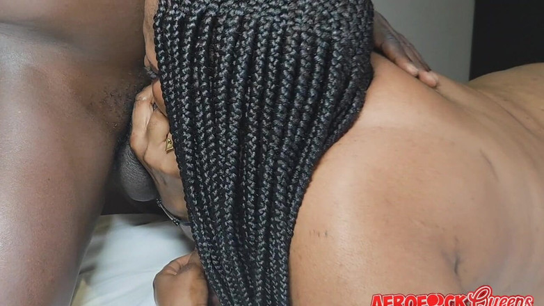 Afro Fuck Queens: Tante semok didobel penetrasi.