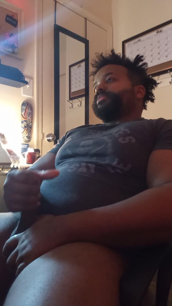 Eddie Venezuela: BBC Bear Cam Show Jerk i Cum
