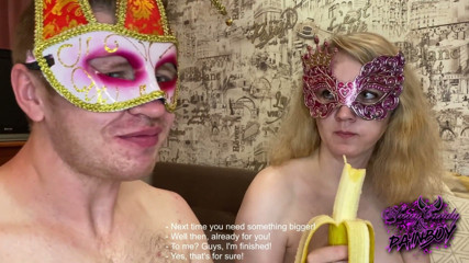 AnnyCandyPainboy: Inserindo coisas grandes na buceta da minha namorada fodendo com...