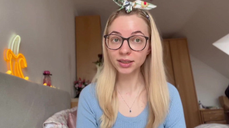 Goddess_Bella_Rae: How to Tell Her About Your Micro Size!