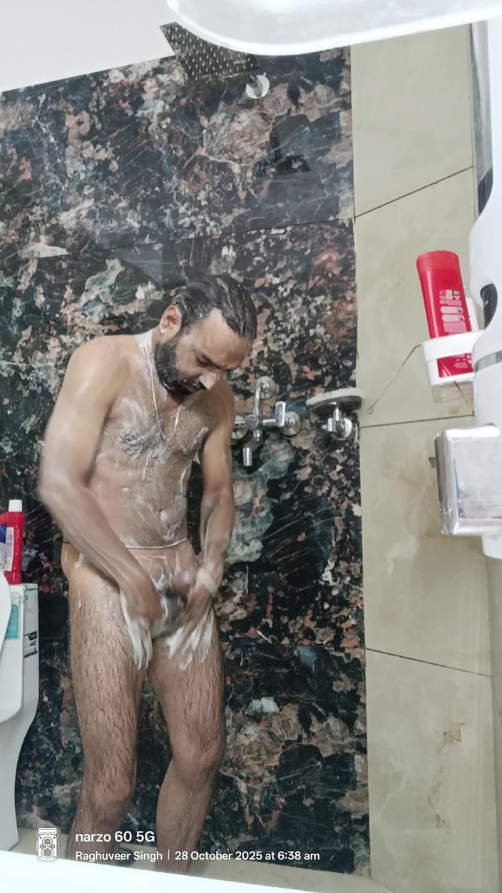 Rajasthani-old-lover: Komşu polis memuruyla seks ve emiyor