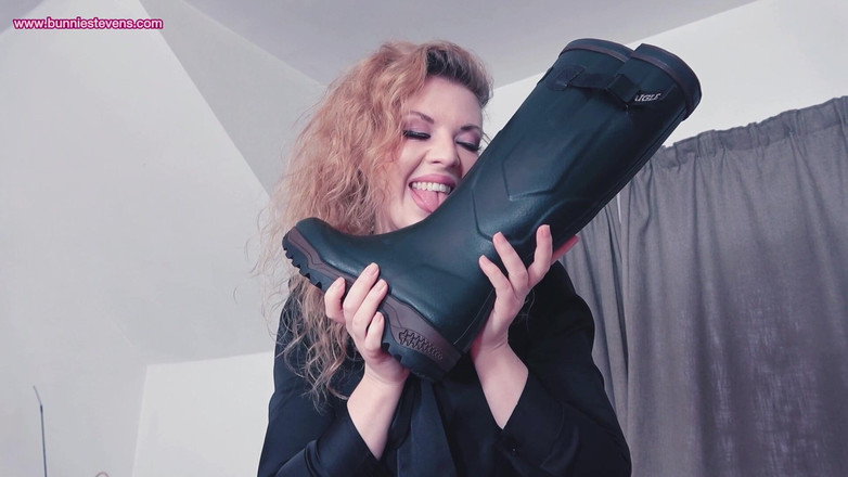 Bunnie Stevens: Probándome mis nuevos Wellington