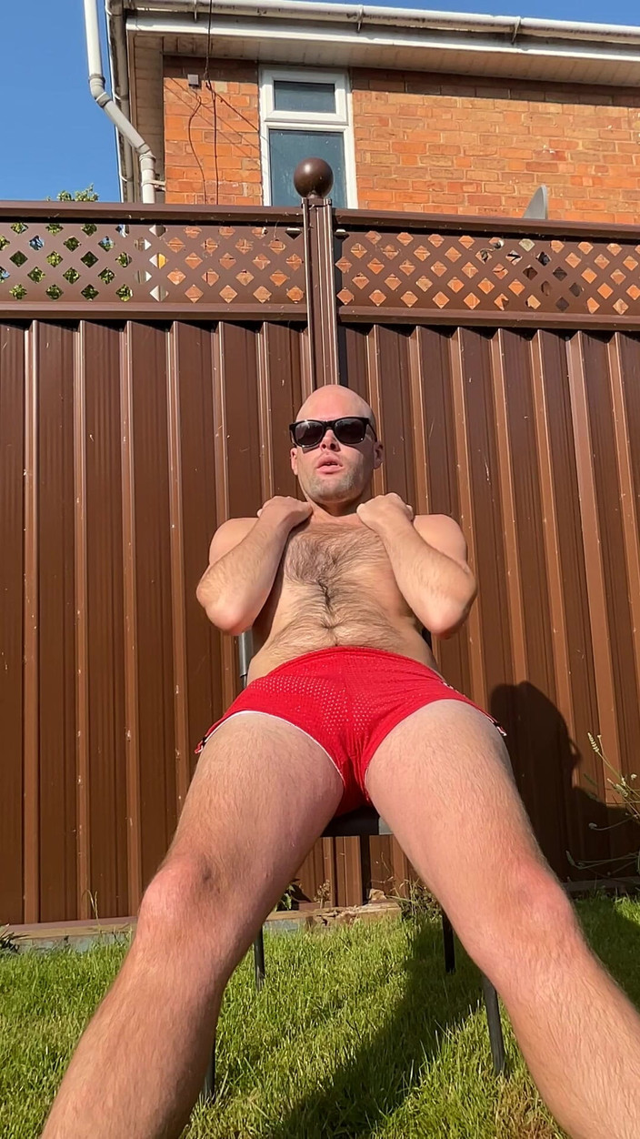 Buggiesmugglr: Chi È Pronto per Un Po 'di Divertimento Estivo Nel Corso Dell'anno?