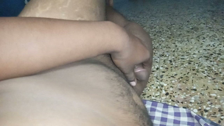 Hungry cliff: Estoy chupando el coño de mi esposa con labios besos