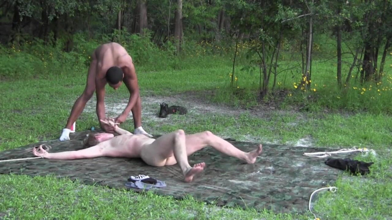 Dream Boy Bondage: Hitchhiker - Chapter 3