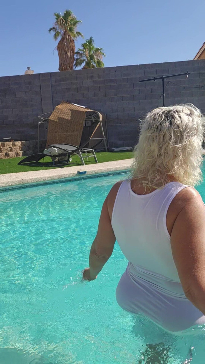 Claudia Marie: Fat Bimbo at the Pool