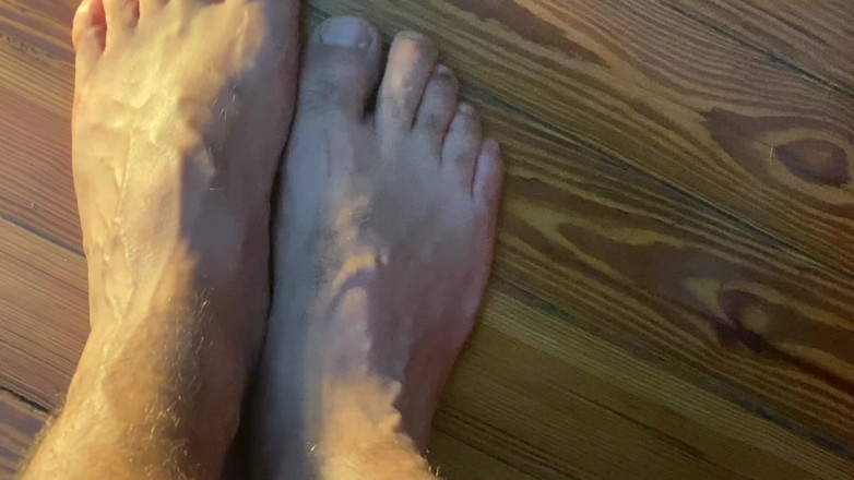 Placer_macho: Đôi chân của tôi kiệt sức sau ngày làm việc ...