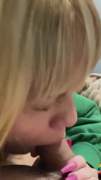 Było zimno i połknąłem ciepłe mleko mojego ojczyma, aby się rozgrzać!
