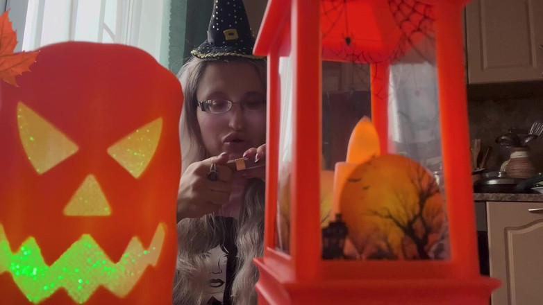 FinDom Goaldigger: 为你女神撸嘴唇改造发现女性化