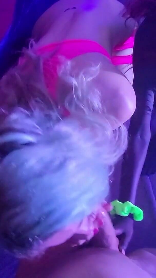 Blowjob- Viera and Our Sudanese Friend (Vince May video) Blowjob- Viera and Our Sudanese Friend (Vince May video)