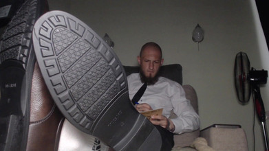 Hunky time: Fetish air mani dan kaki