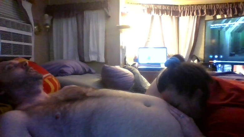 BI_BHC_COUPLE: Ma femme me suce