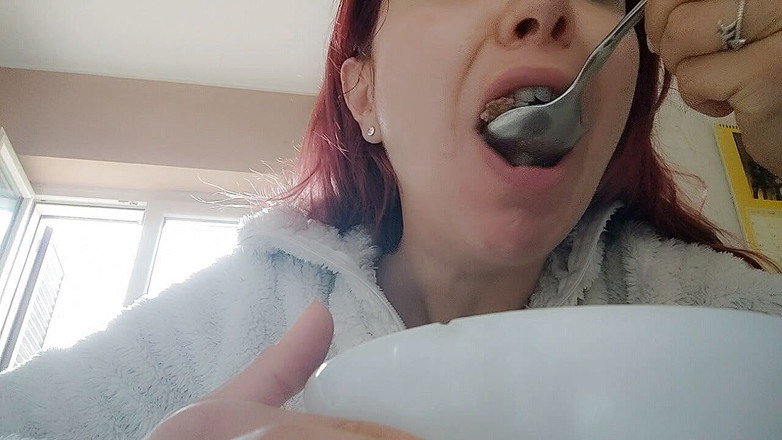 savannahamatoriale: 我不应该吃那么多