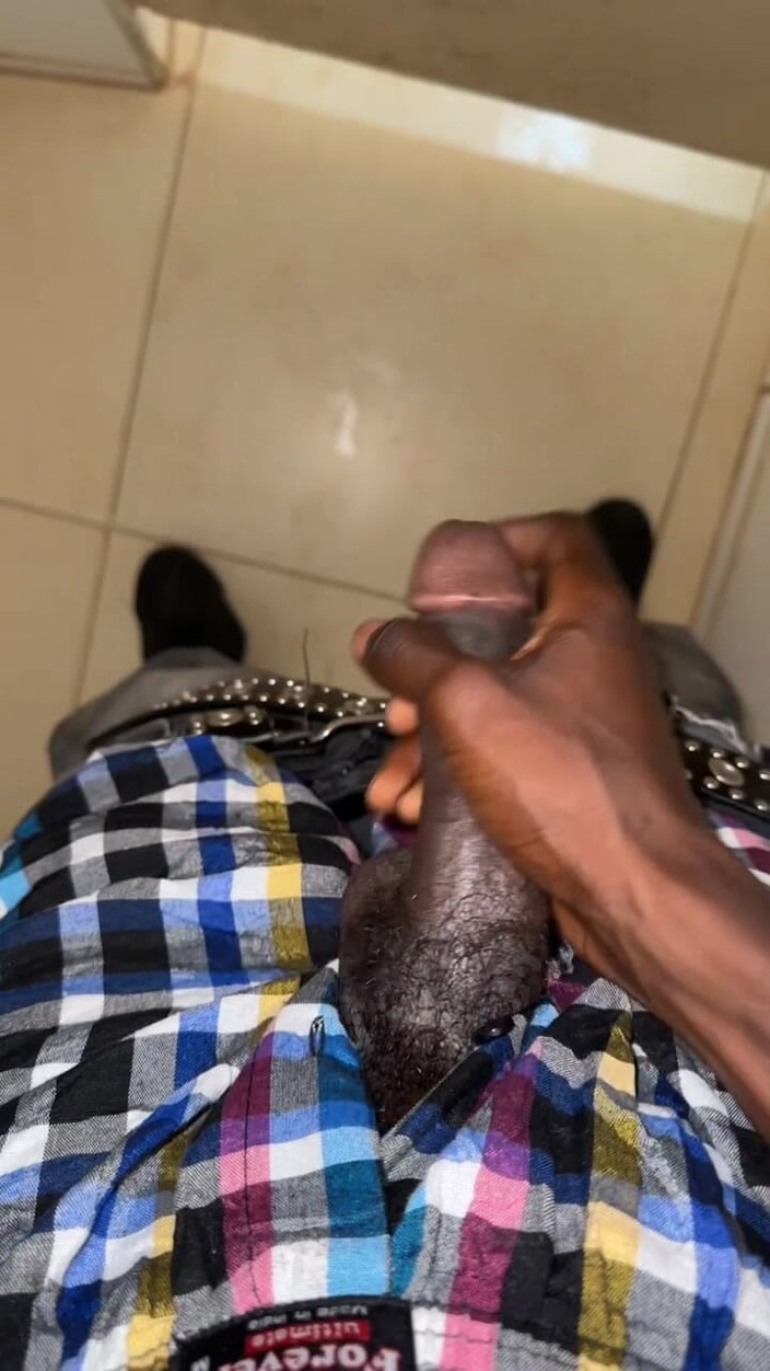 Slimniqqa: Thug College Teen Jerks off