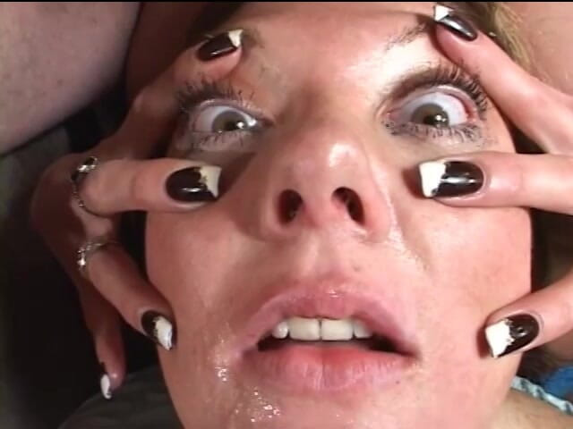 Wild Suckers: Two Horny MILFs Share One Cock Then Dude Cums in...