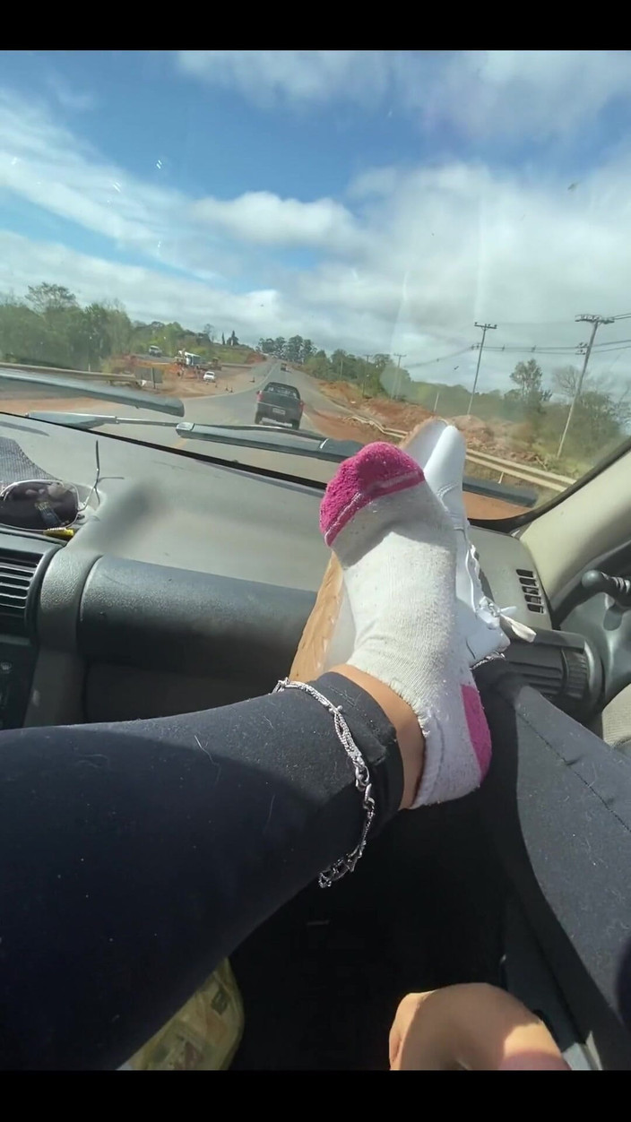 KiffaFeet: Zpocené a unavené nohy