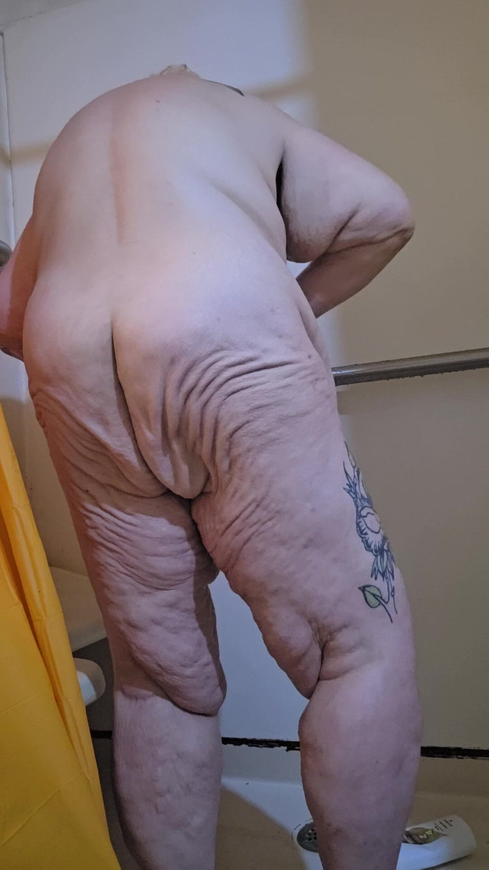 HerculesnVENUS: En la ducha que devora esa flor