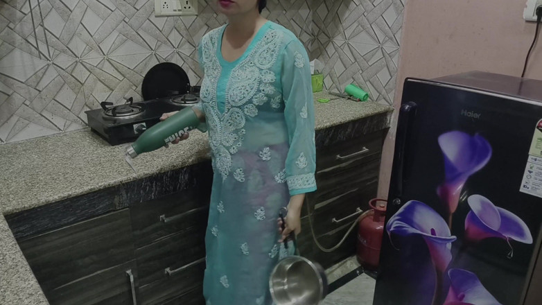 Saarabhabhi6: Seksowna indyjska przyrodnia siostra hardcore gorący seks z przyrodnim bratem,...