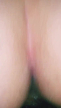 Prawdziwa domowa para amatorów rucha się gorąco w sypialni w nocy - Laurahotxxx