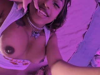 Vicky menage: Brazilian Teen Stripping and Squirting