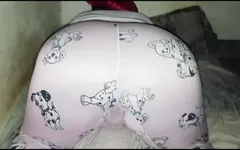 Üvey annemi yatakta pijamayla sikiyorum